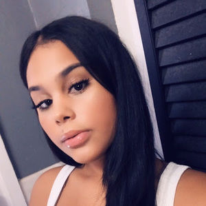 Meet your Posher, Maya